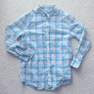 Vineyard Vines whale shirt boys button down. Size small (8-10)
